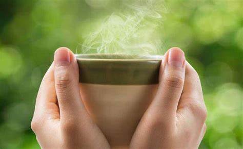 cara minum air hangat